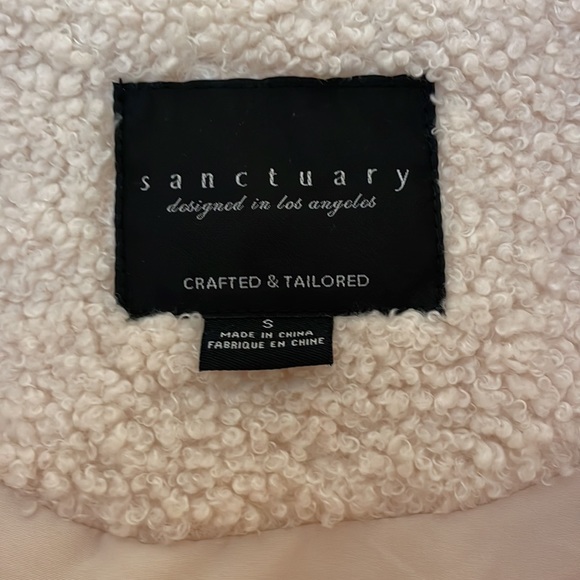 Sanctuary size small cream colored pea coat with pockets very warm and heavy! - Picture 2 of 4